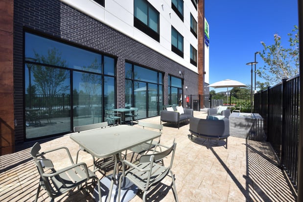 Images Holiday Inn Express & Suites Spring - Woodlands Area by IHG