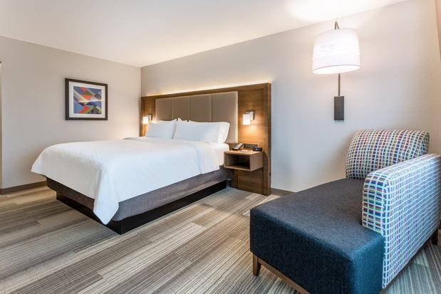 Images Holiday Inn Express & Suites Florence - Cincinnati Airport by IHG