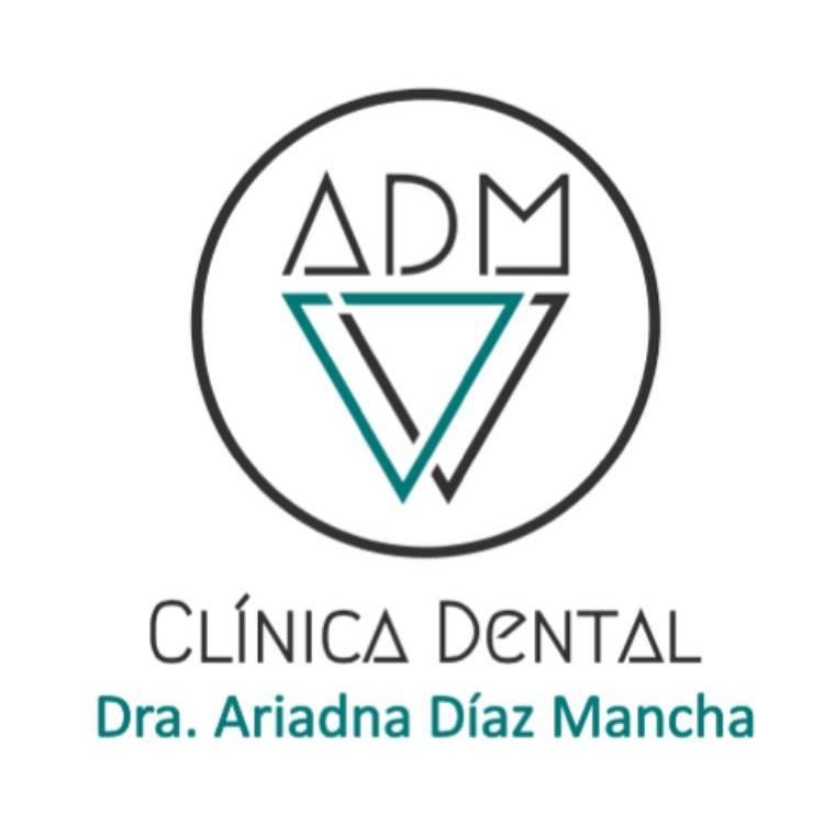 Clínica Dental Dra. Ariadna Díaz Mancha Logo