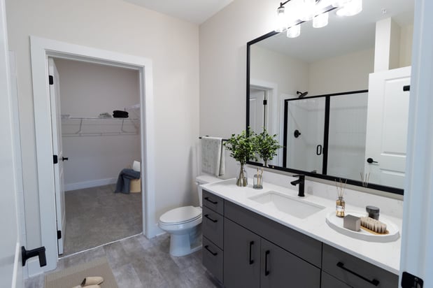 Images District at Riverside Apartments