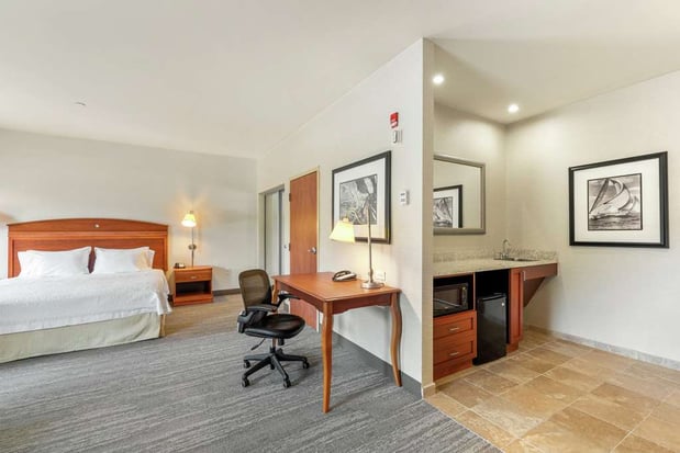 Images Hampton Inn & Suites Mystic