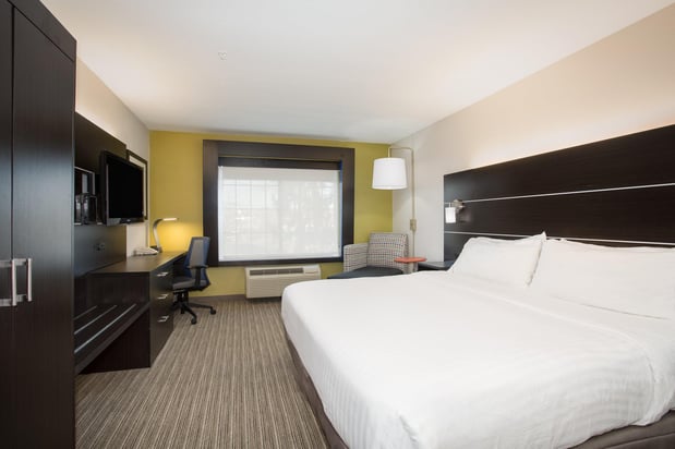 Images Holiday Inn Express & Suites Ft. Collins by IHG
