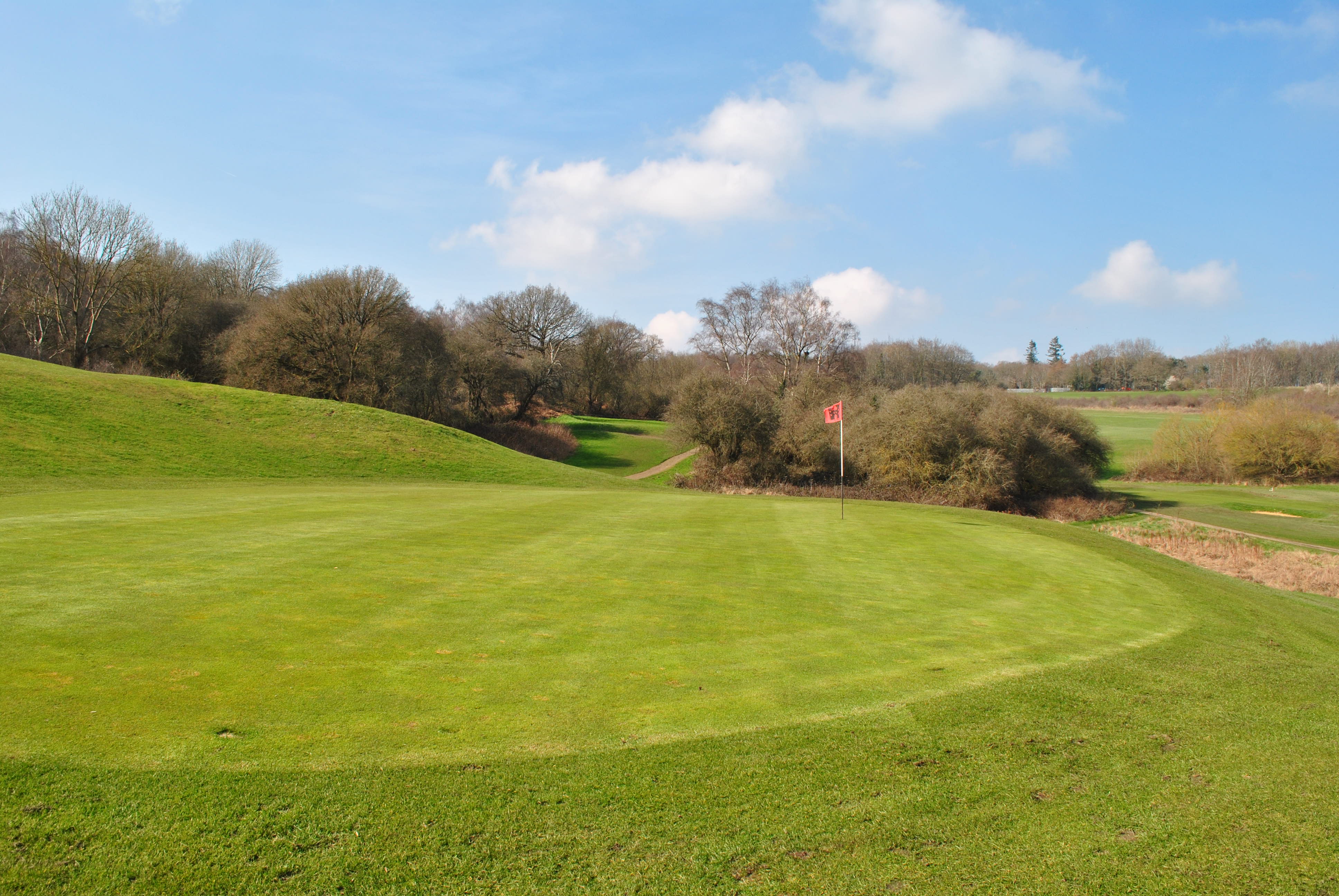 The 18-hole Castle Course has stunning views out over the Kent countryside and Lullingstone Castle. Perfect for beginners, as well as being rewarding for more experienced golfers, the course is a fantastic way to spend the day.