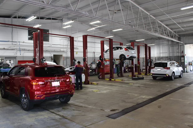 Images Russ Darrow Mitsubishi Service Center