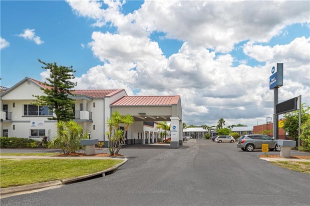 Images Best Western Space Shuttle Inn