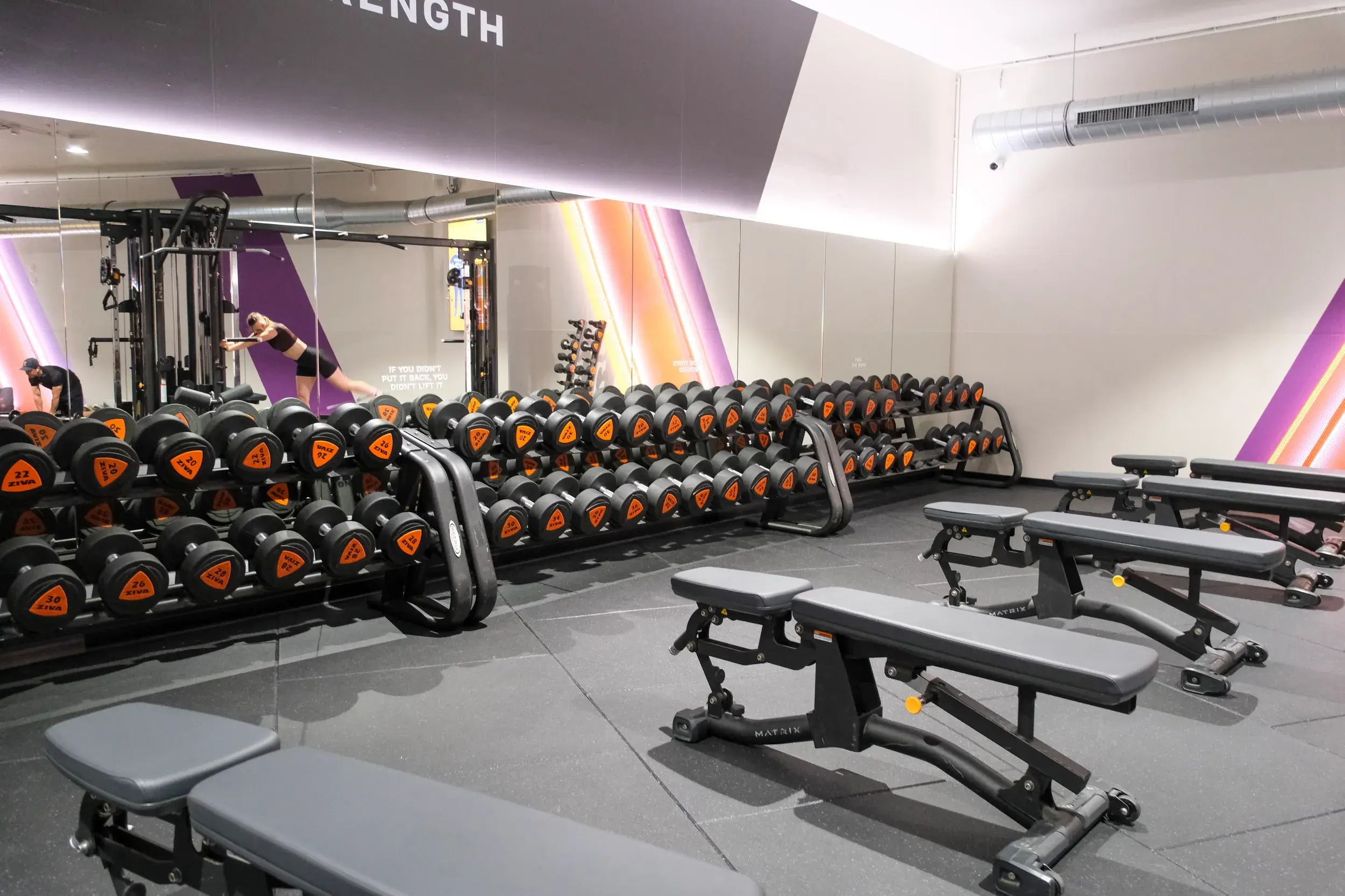 Foto's Basic-Fit 24/7