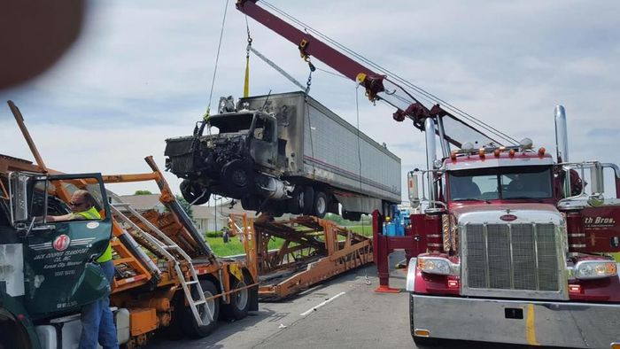 Images Smith Bros Towing