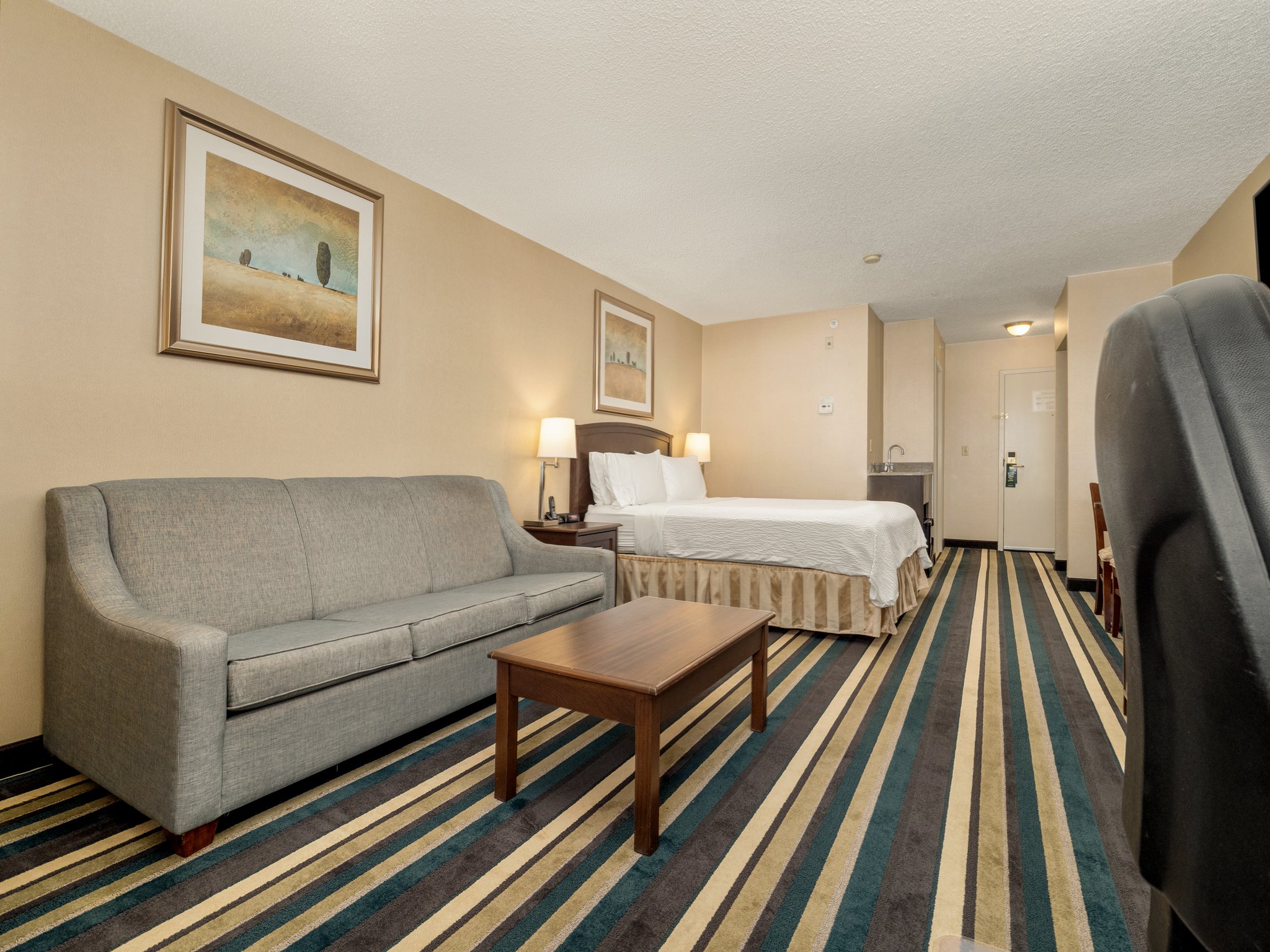 Images Holiday Inn Conference Ctr Edmonton South by IHG