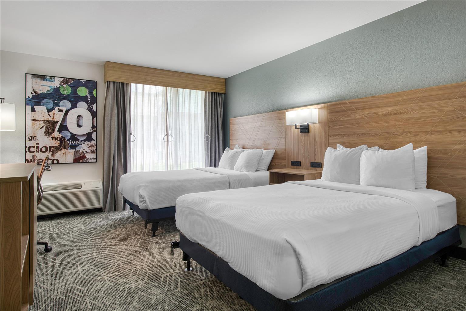 2 Queen Room