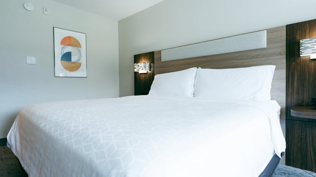 Images Holiday Inn Express & Suites Tulsa South Bixby by IHG