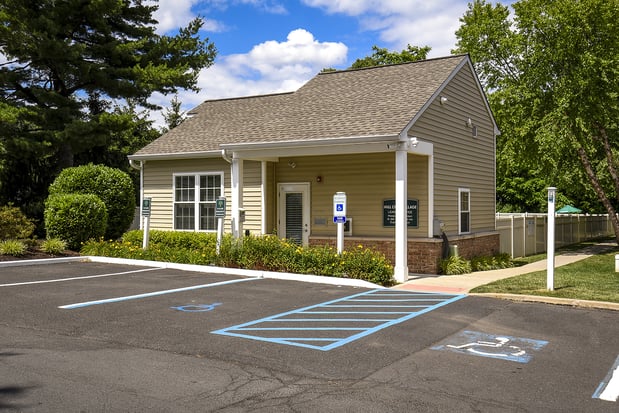 Images Mill Creek Village Apartments