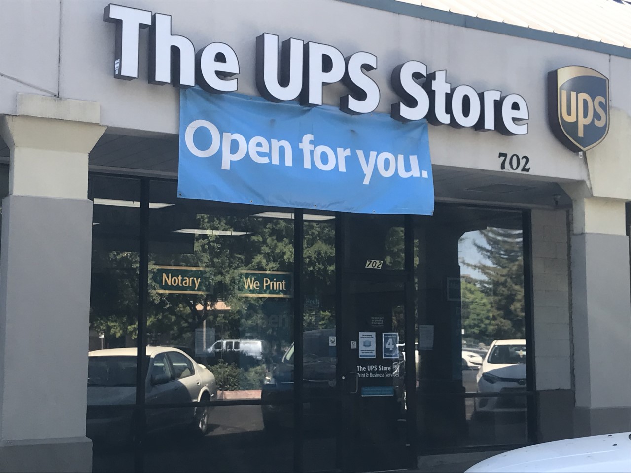 The UPS Store 1244, Storefront