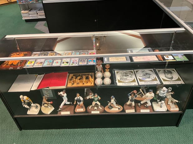 Images CLE Sports Cards & Collectibles