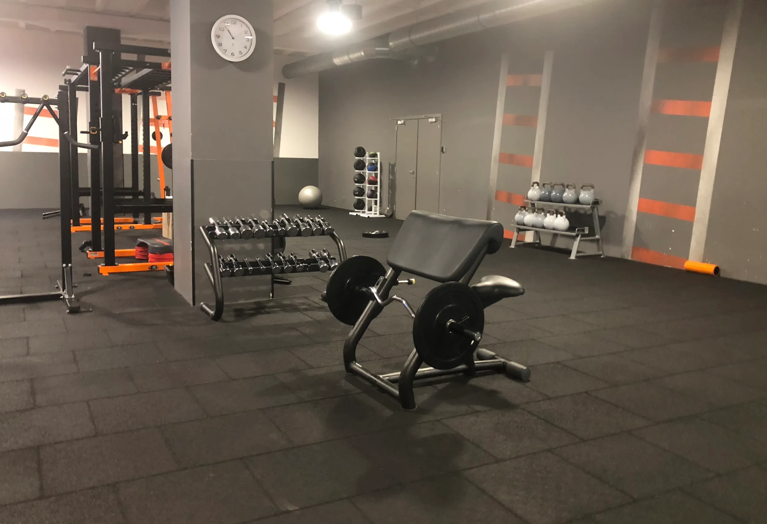 Images Basic-Fit 24/7