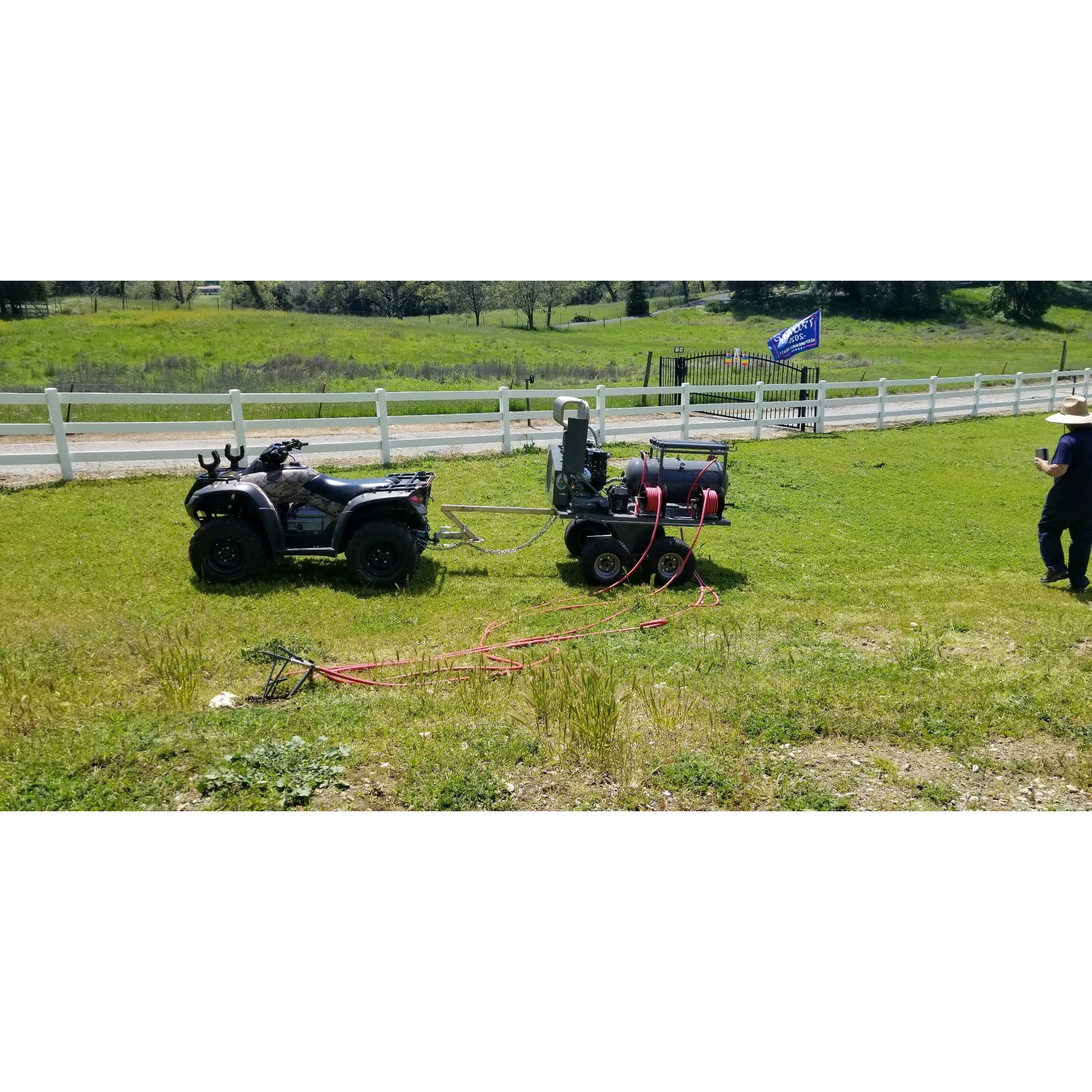 K &amp; J Maintenance Service Logo