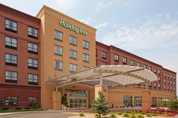 Images Holiday Inn Madison at the American Center by IHG