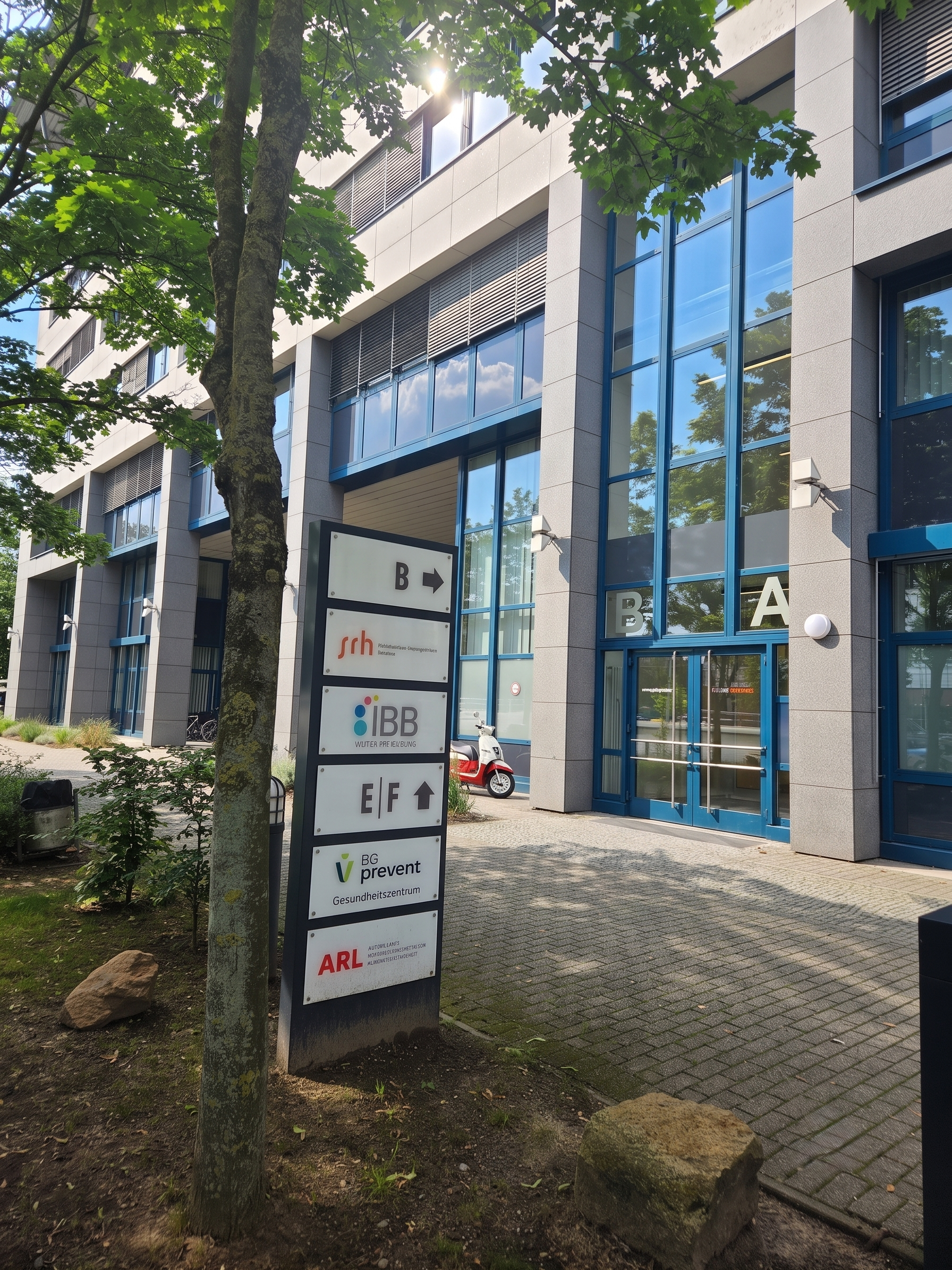 IBB Institut für Berufliche Bildung, Aegidientorplatz 2b in Hannover