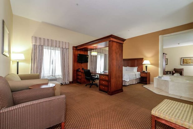 Images Hampton Inn & Suites Detroit/Chesterfield Township