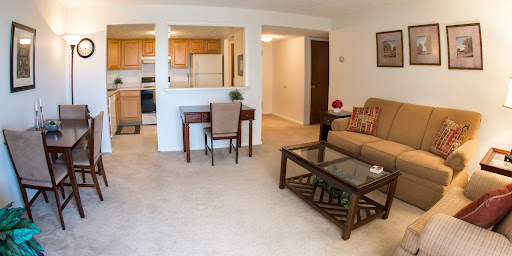 Images 200 West Apartments