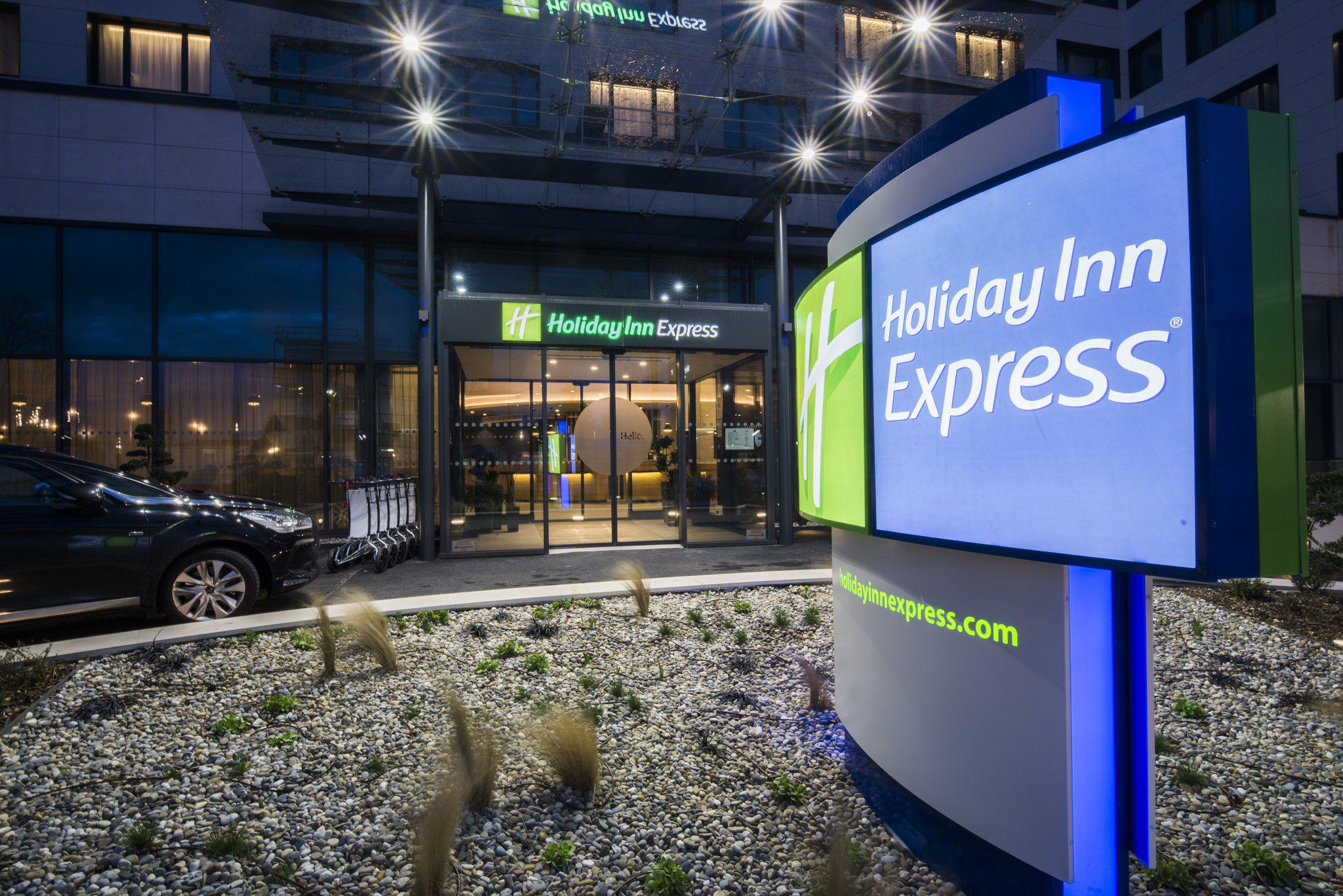 Images Holiday Inn Express Paris - Cdg Airport, an IHG Hotel