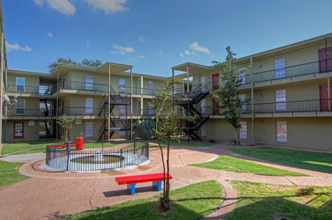 Images Ashford Communities Leasing Ofiice