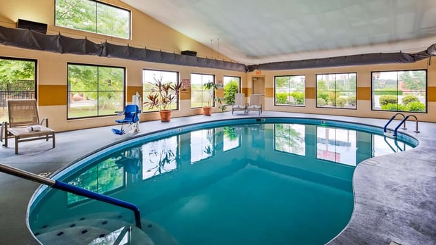 Images Best Western Plus Strawberry Inn & Suites