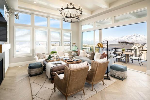 Images Toll Brothers at Lakeview Estates