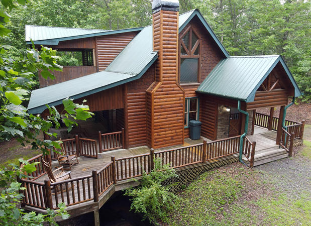 Images Mountain Escapes Property Management and Cabin Rental