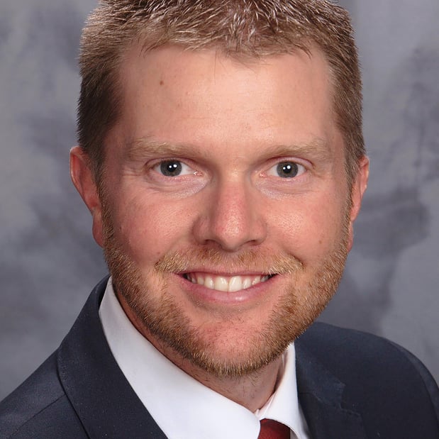 Images Edward Jones - Financial Advisor: Rosco Huebner, AAMS®