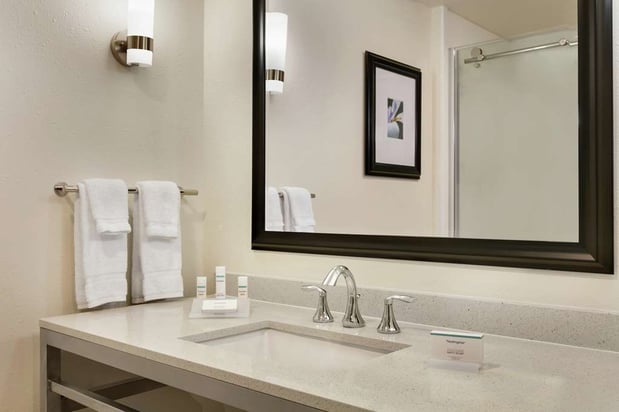 Images Hilton Garden Inn Statesville
