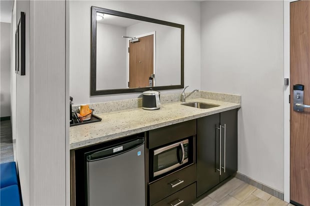 Images Hampton Inn & Suites Baltimore/Woodlawn