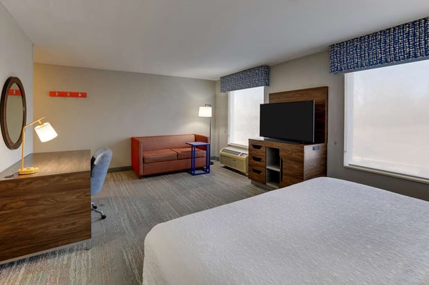 Images Hampton Inn & Suites St. Louis-Edwardsville