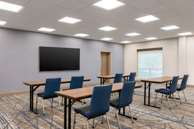 Images Holiday Inn Express & Suites Pittsfield-Lenox-Berkshires by IHG