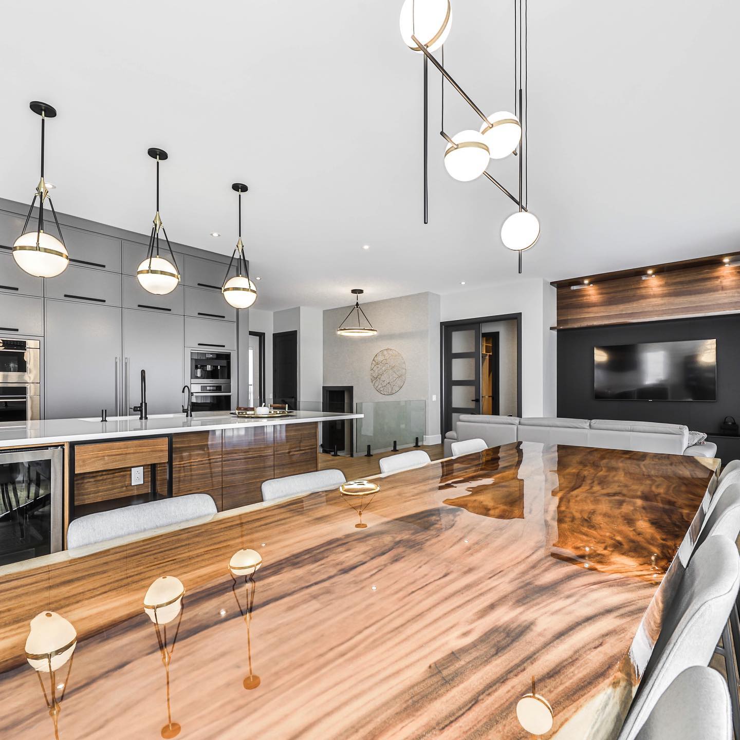 Images Giulia Giampa - Courtier Immobilier Royal Lepage Outremont