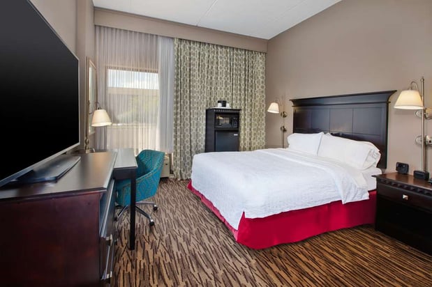 Images Hampton Inn & Suites Cleveland-Airport/Middleburg Heights