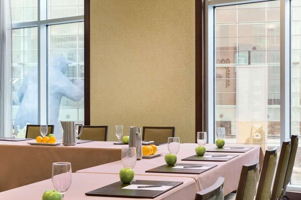 Images Embassy Suites by Hilton Denver Downtown Convention Center