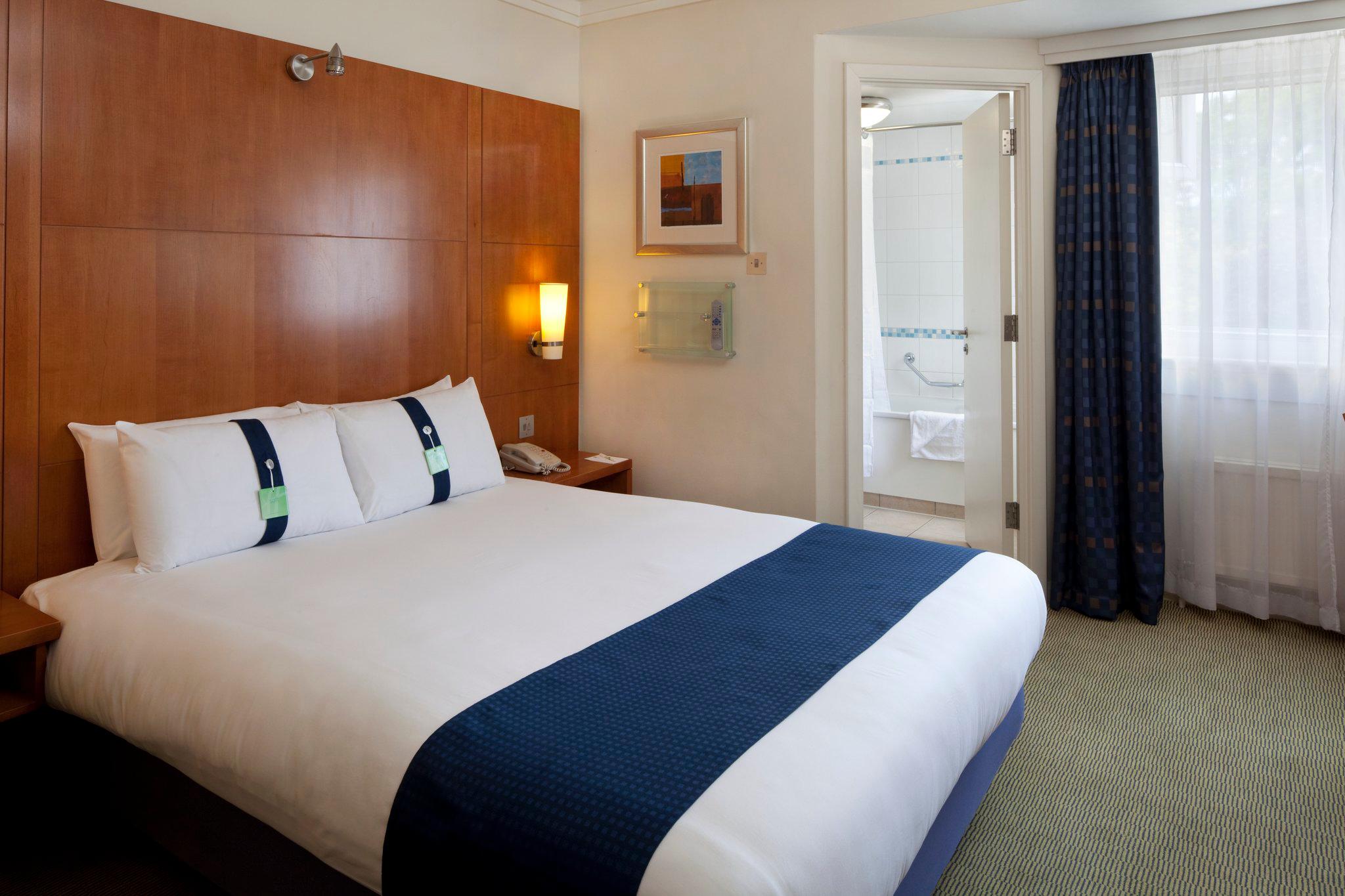 Images Holiday Inn Basingstoke, an IHG Hotel