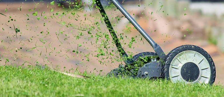 Spring is finally here! Call today schedule your Spring Cleanup.
We will get your property back into Cosme Landscape Maintenance Alsip (708)636-6720