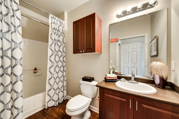 Images Maverick Place Apartments