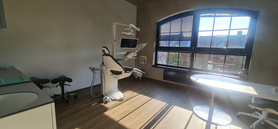 Dr. med. dent. M.Sc. Claudia Katharina Kanitz, Gasstr. 6 b in Hamburg