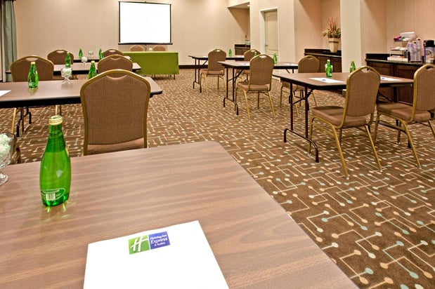 Images Holiday Inn Express & Suites Dallas Southwest-Cedar Hill by IHG