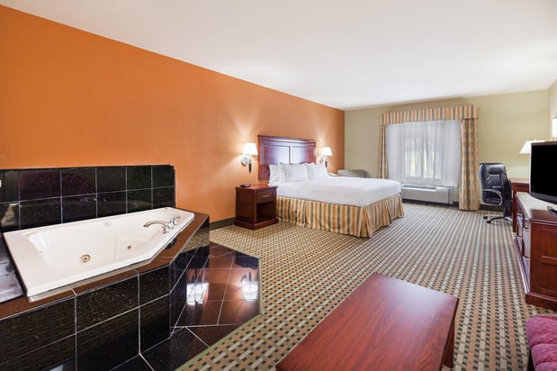 Images Holiday Inn Express & Suites Amarillo East by IHG