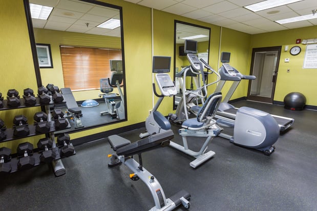 Images Holiday Inn Express & Suites Wilmington-University Ctr by IHG