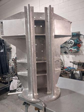 Images I.A.M Aerospace Quality Welding