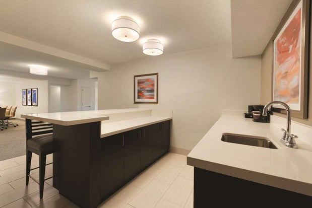 Images Embassy Suites by Hilton Milwaukee Brookfield