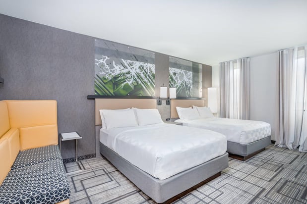 Images Holiday Inn Lafayette-City Centre by IHG