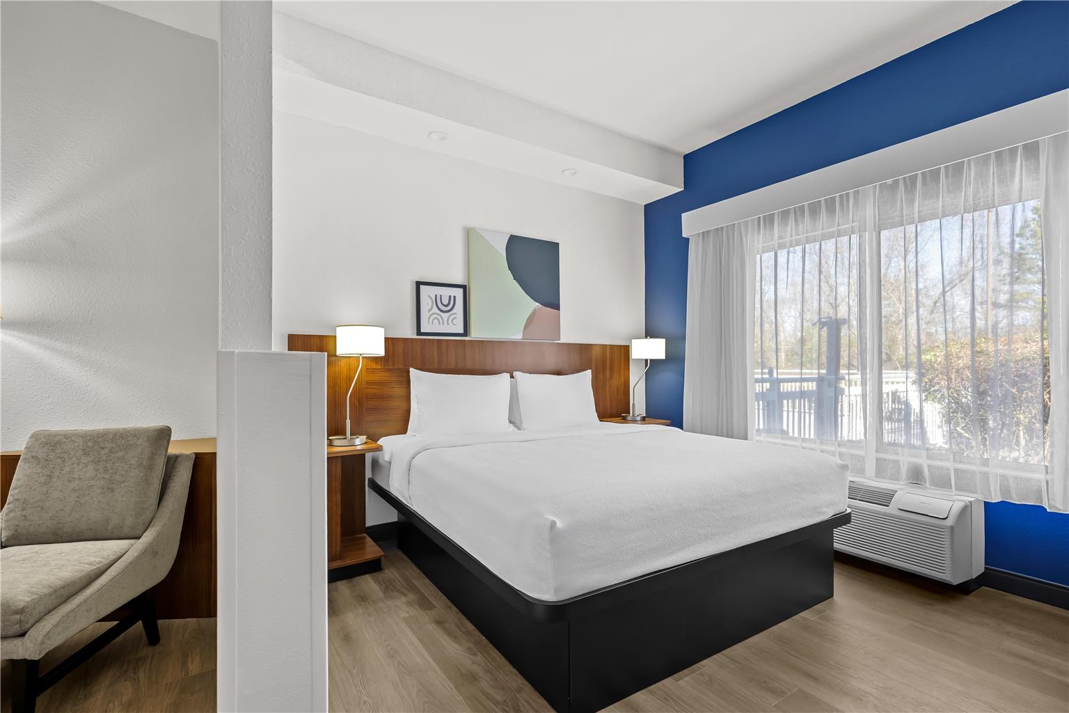 Guest room 