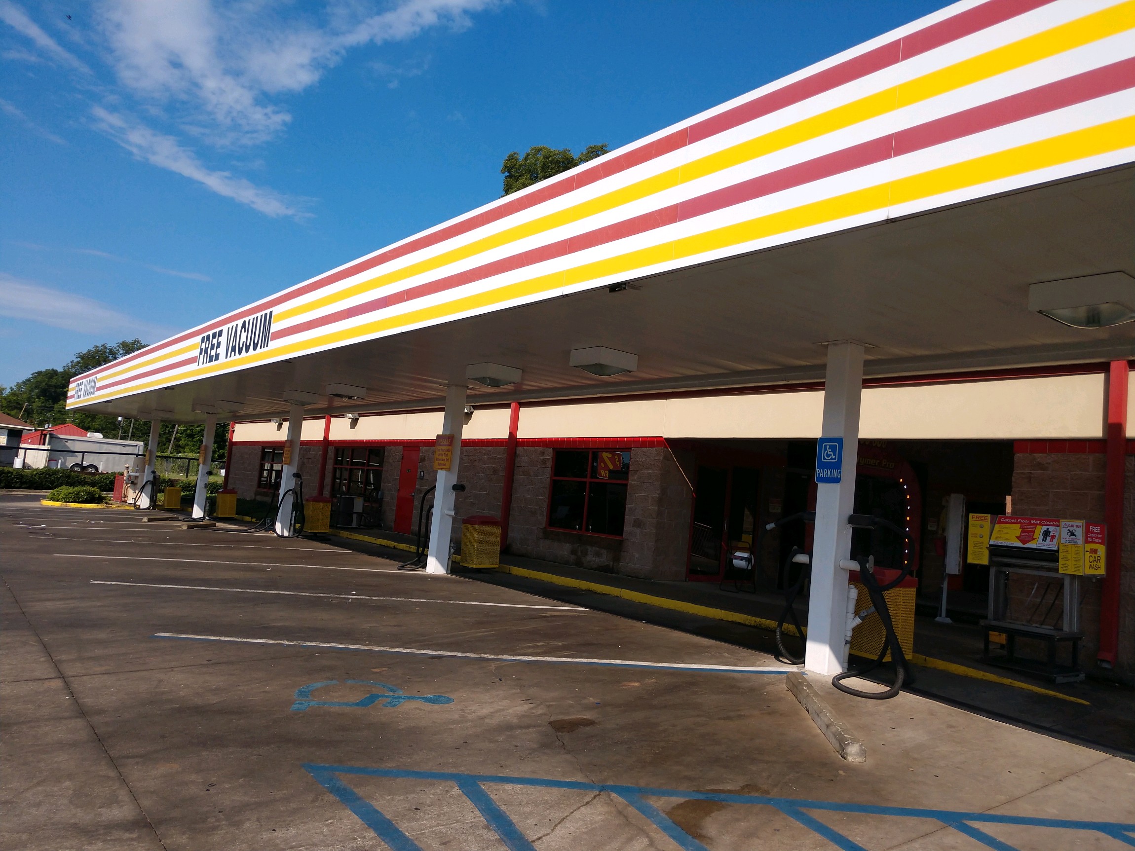 Goo Goo Express Car Wash - Bessemer Photo