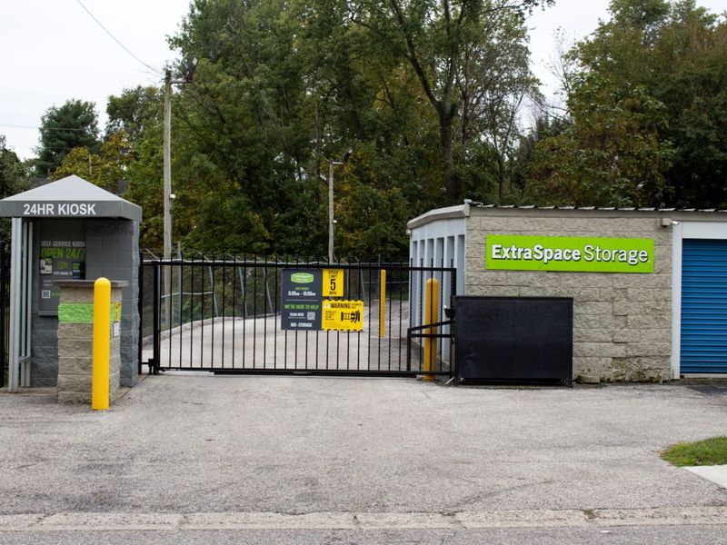 Images Extra Space Storage