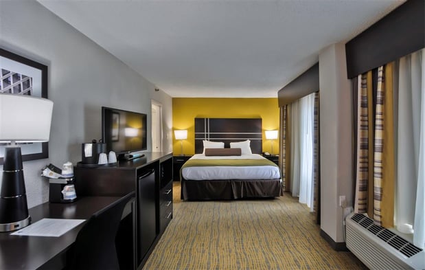 Images Best Western Plus Hanes Mall Hotel